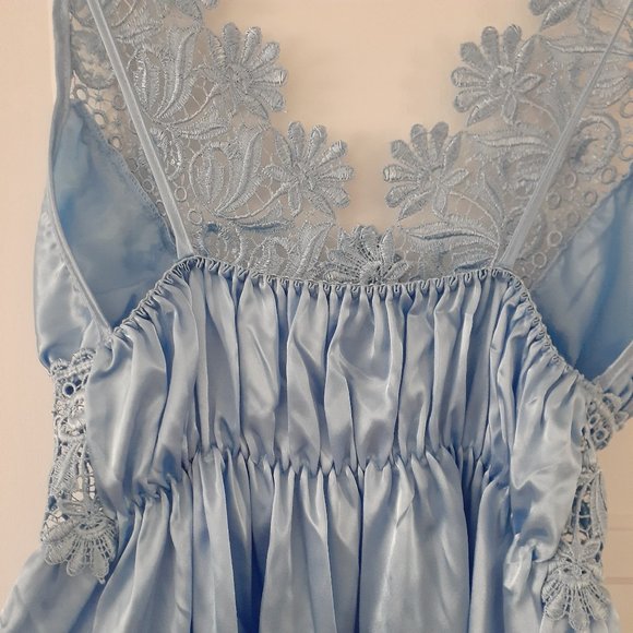 Light Bleu Peignoir - Picture 4 of 6